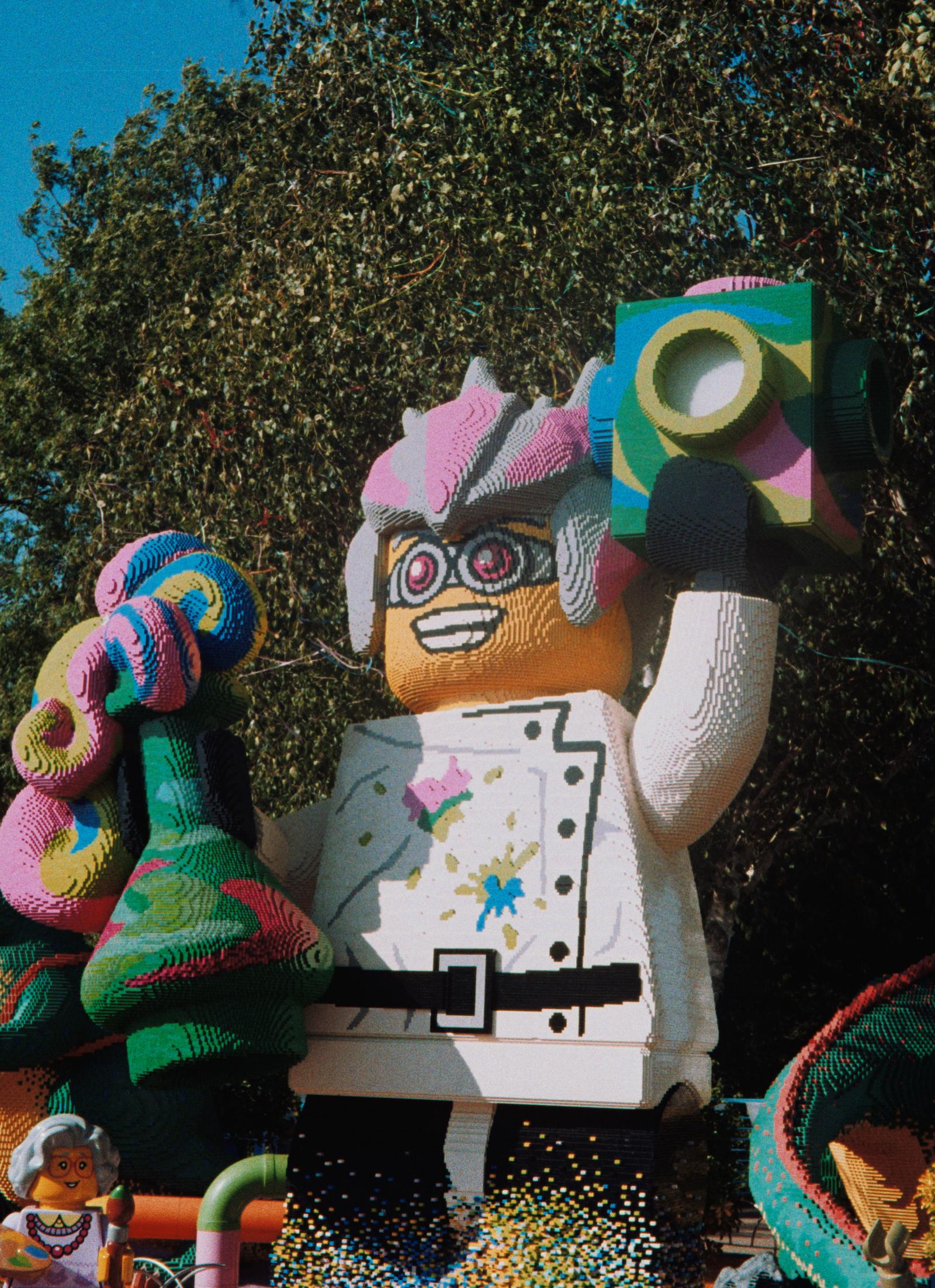 A mad scientist sculpture in Lego