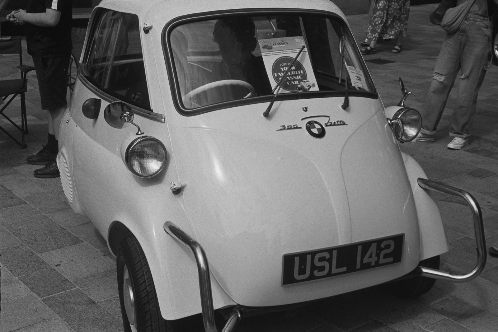 A BMW Isetta