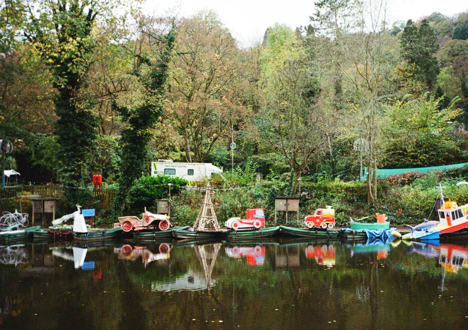 Novelty boats